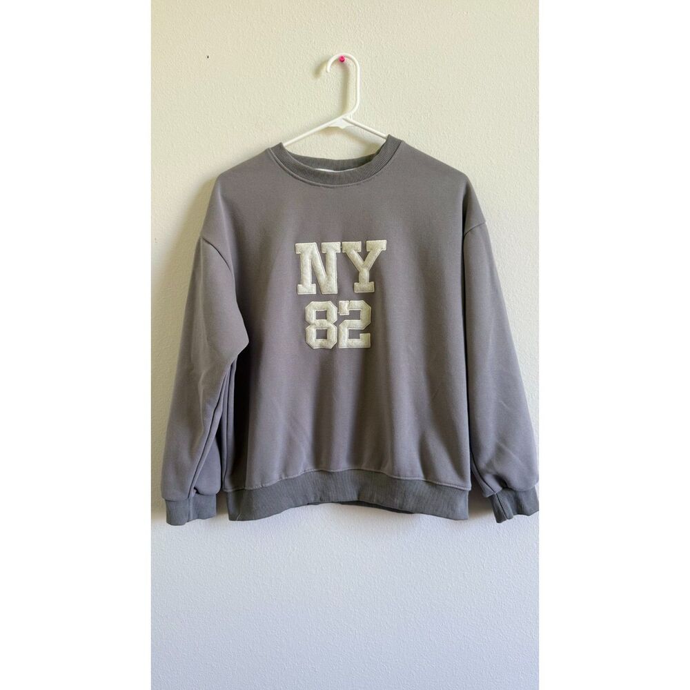 Pink Time New York 82 Sweatshirt Women’s Large Gray Oversized Crewneck Varsity